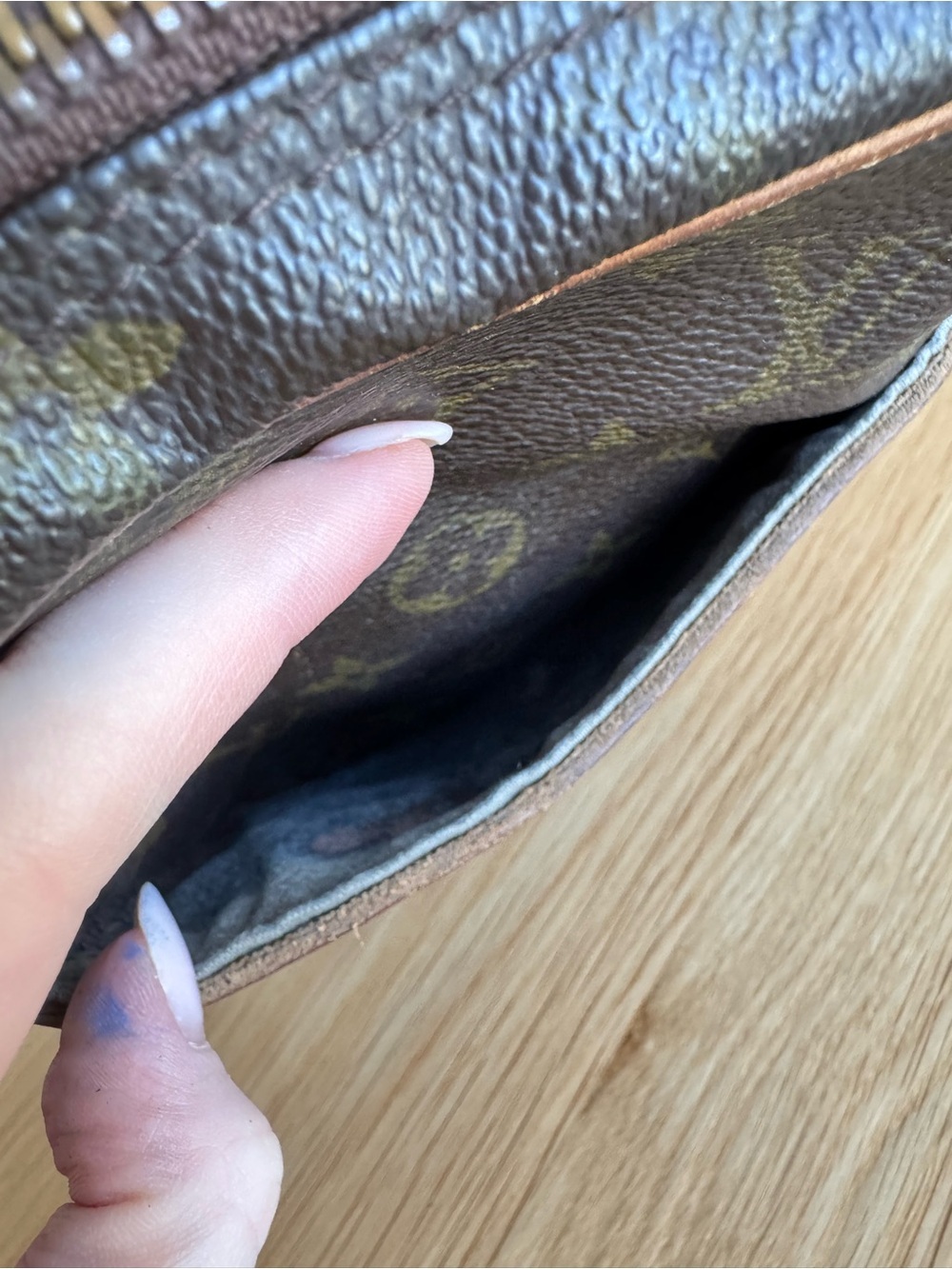 âś…AUTHENTICâś…LOUIS VUITTON DANUBE BAG - Picture 7 of 11